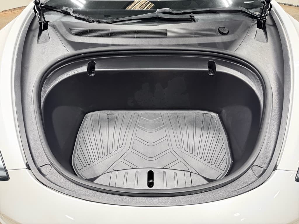 2020 Tesla Model 3 view 24