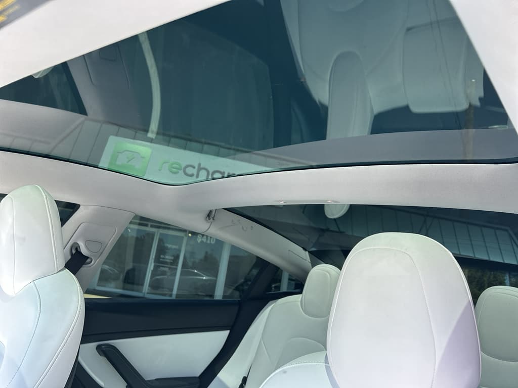 2020 Tesla Model 3 view 16