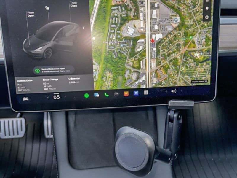 2023 Tesla Model 3 view 5