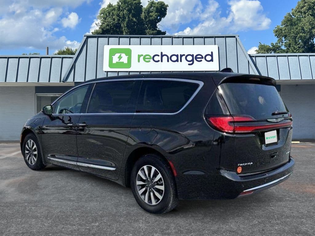2023 Chrysler Pacifica view 14