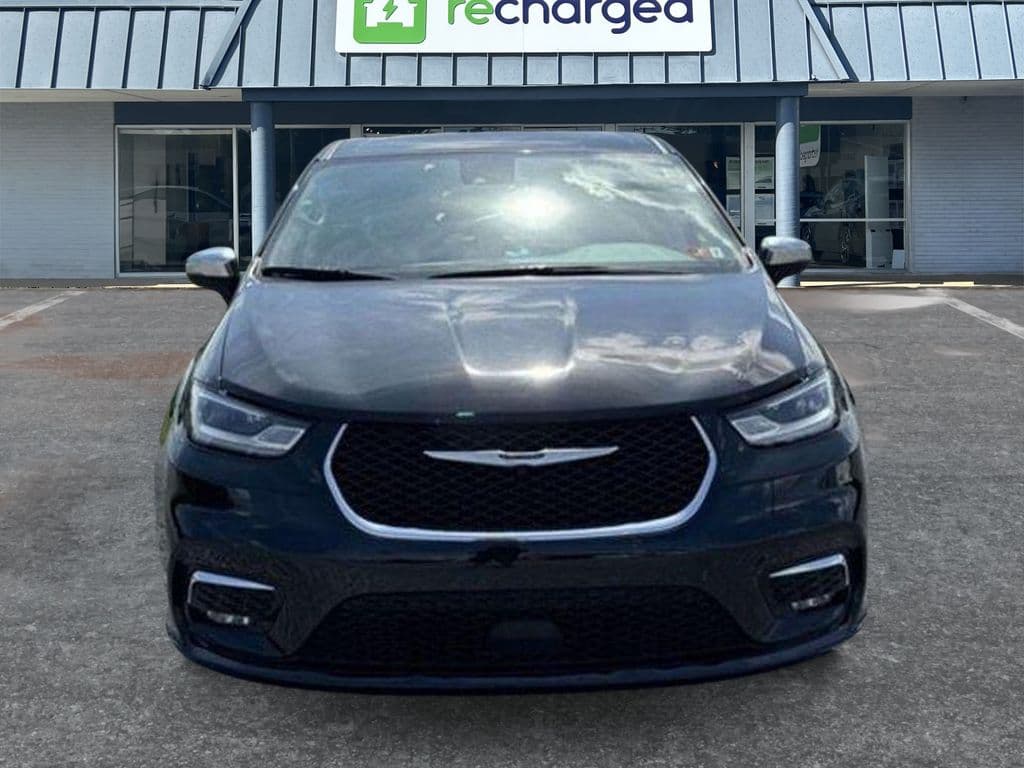 2023 Chrysler Pacifica view 16