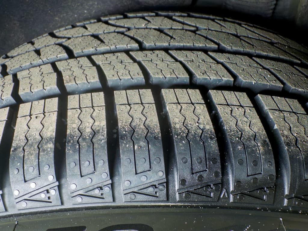 2020 Tesla Model 3 view 32