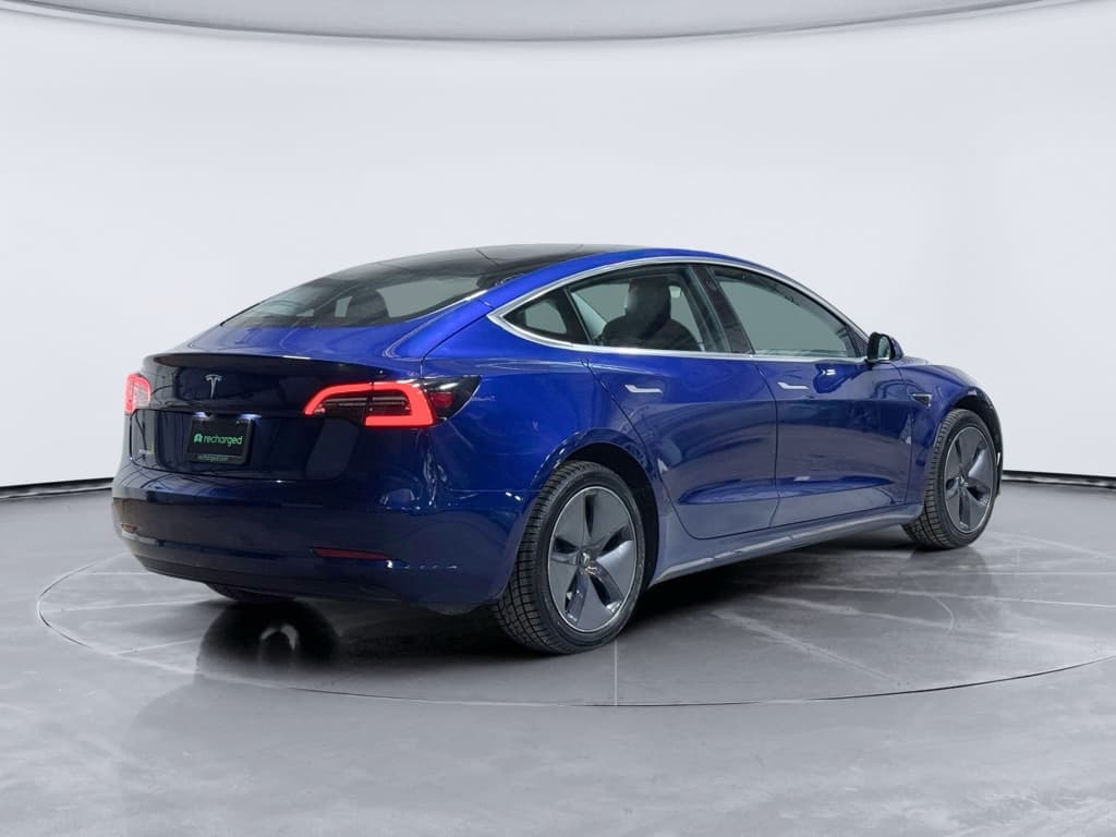 2020 Tesla Model 3 view 3