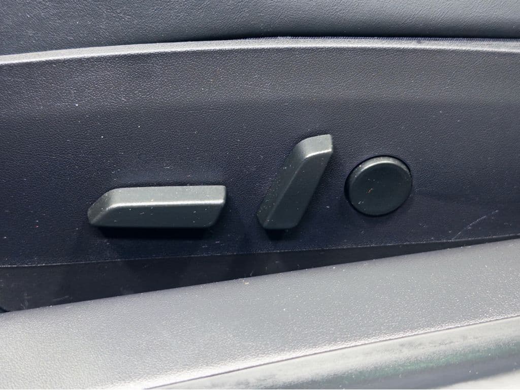 2020 Tesla Model 3 view 7