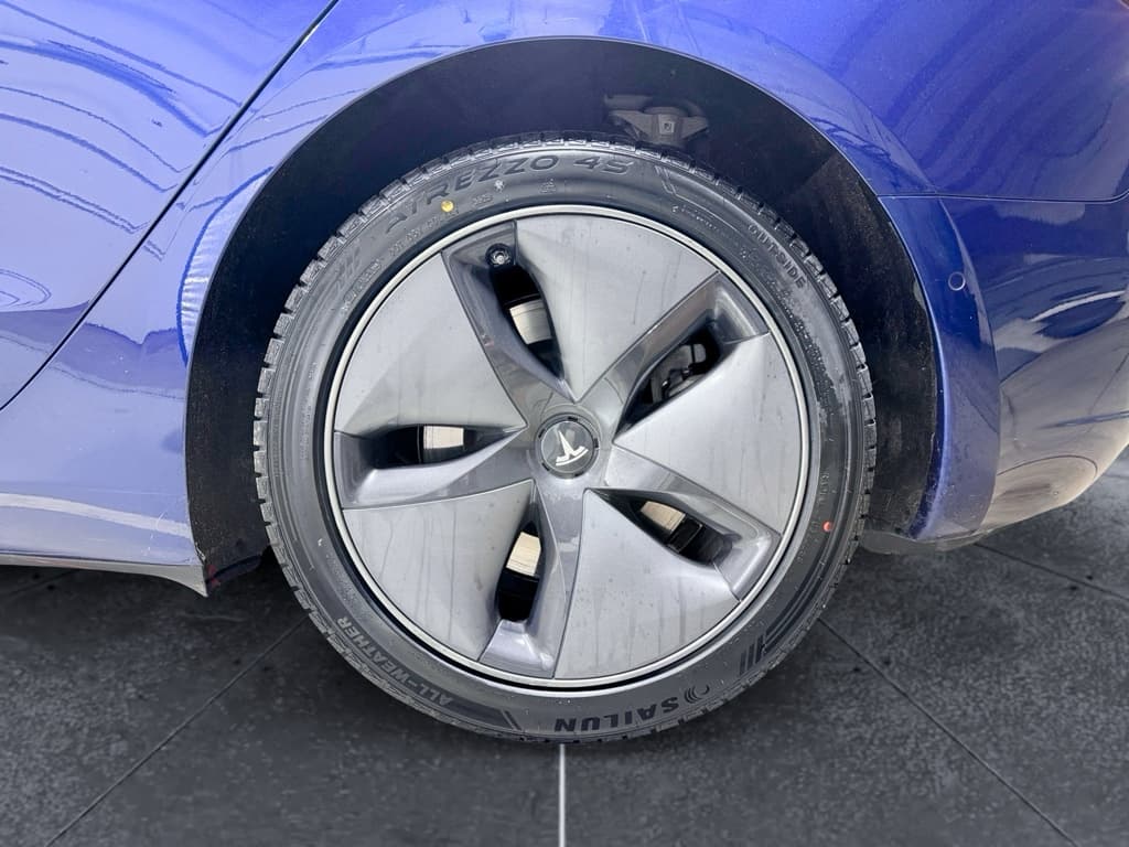 2020 Tesla Model 3 view 31