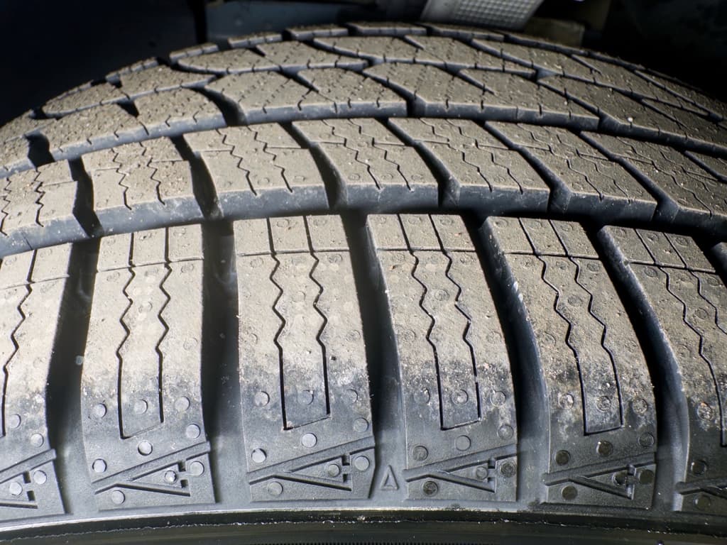 2020 Tesla Model 3 view 34