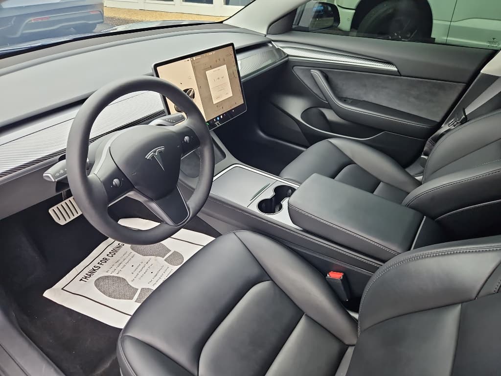 2023 Tesla Model 3 view 14