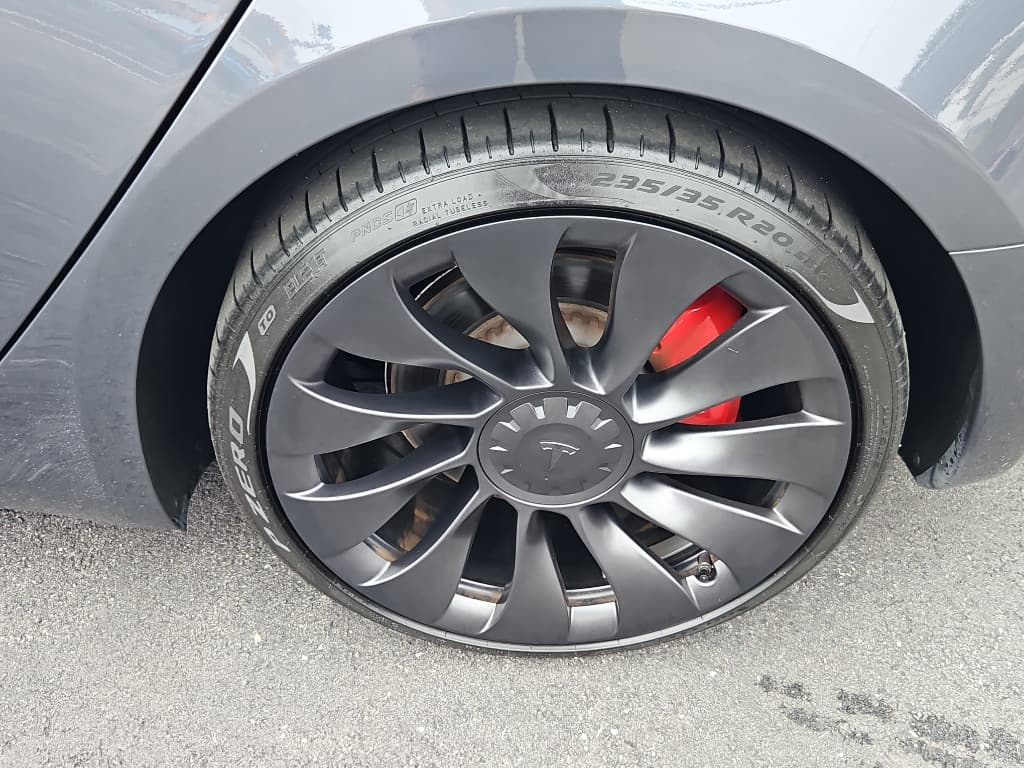 2023 Tesla Model 3 view 24