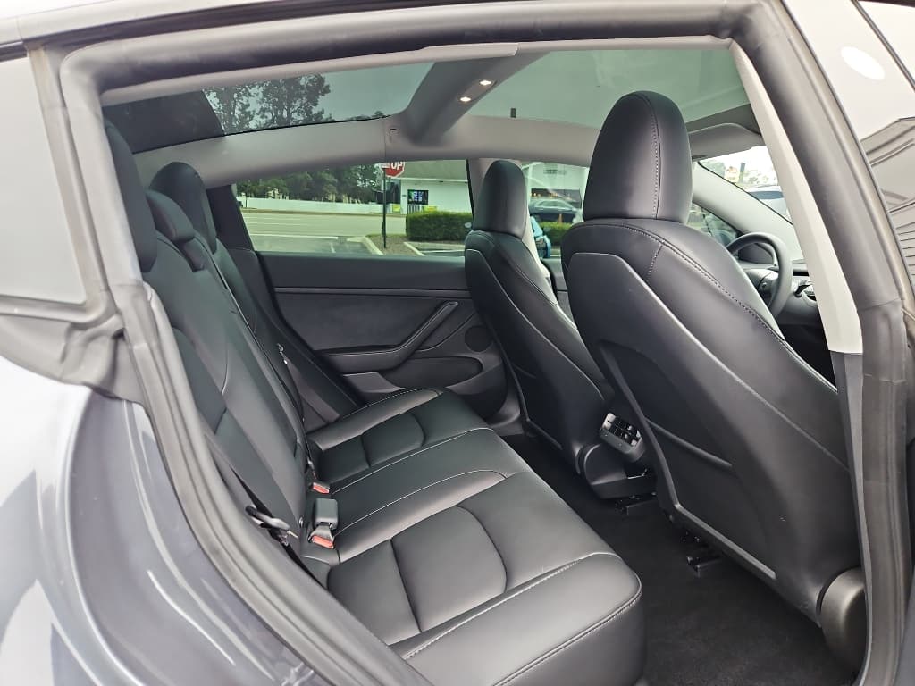 2023 Tesla Model 3 view 17