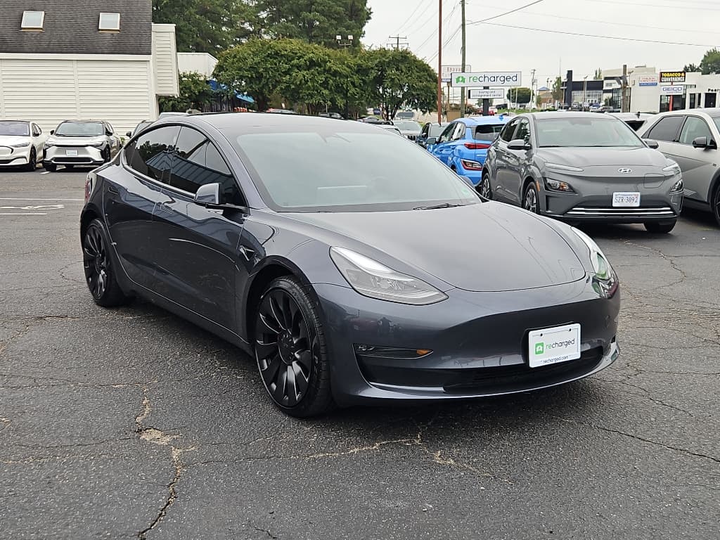 2023 Tesla Model 3 view 4