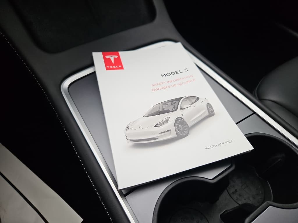 2023 Tesla Model 3 view 16