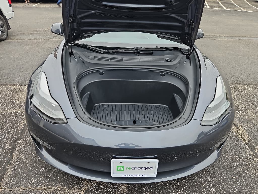 2023 Tesla Model 3 view 18