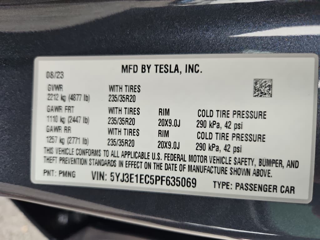 2023 Tesla Model 3 view 20