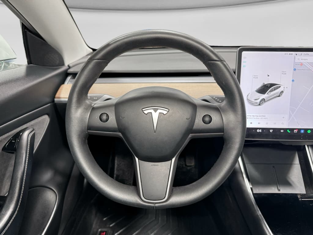 2020 Tesla Model 3 view 7