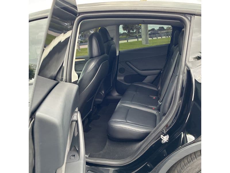 2023 Tesla Model Y view 6