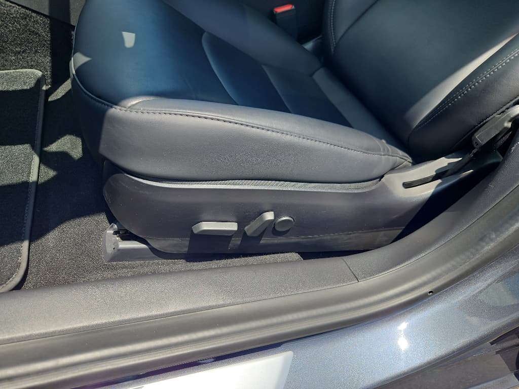 2020 Tesla Model 3 view 7