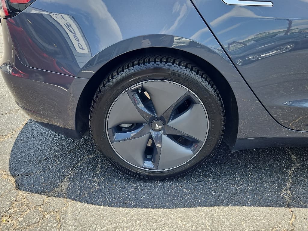 2020 Tesla Model 3 view 28