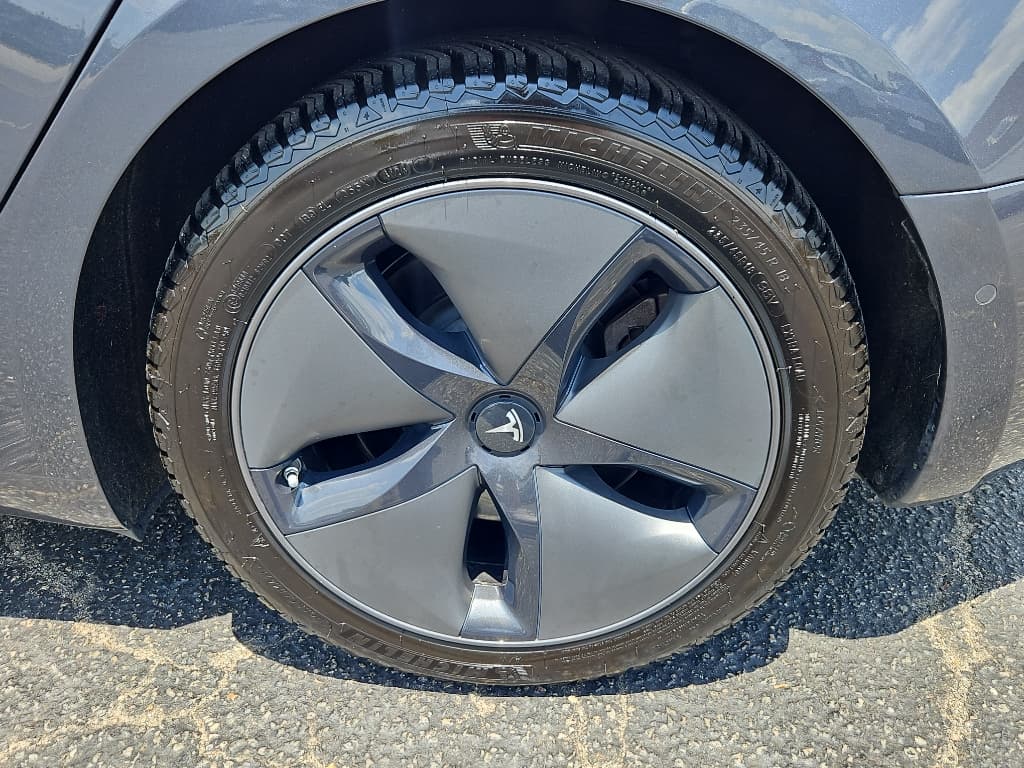 2020 Tesla Model 3 view 26