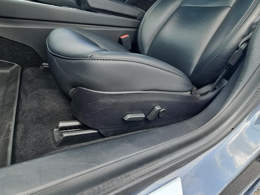 2020 Tesla Model 3 view 7