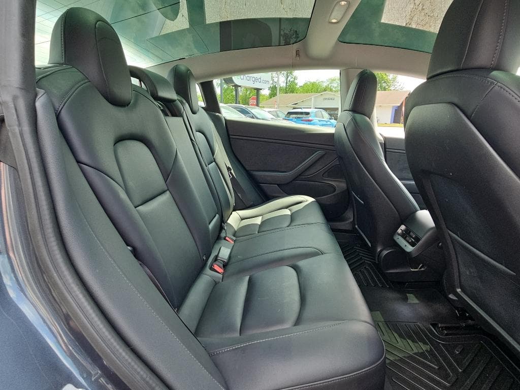 2020 Tesla Model 3 view 17