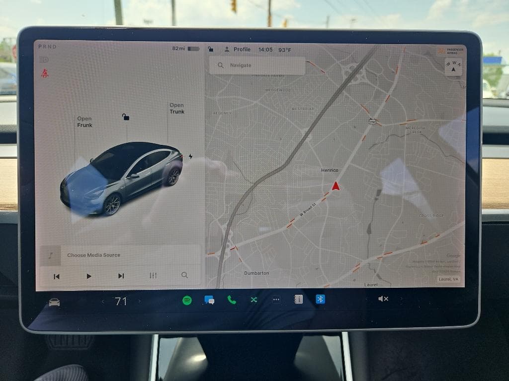 2020 Tesla Model 3 view 30