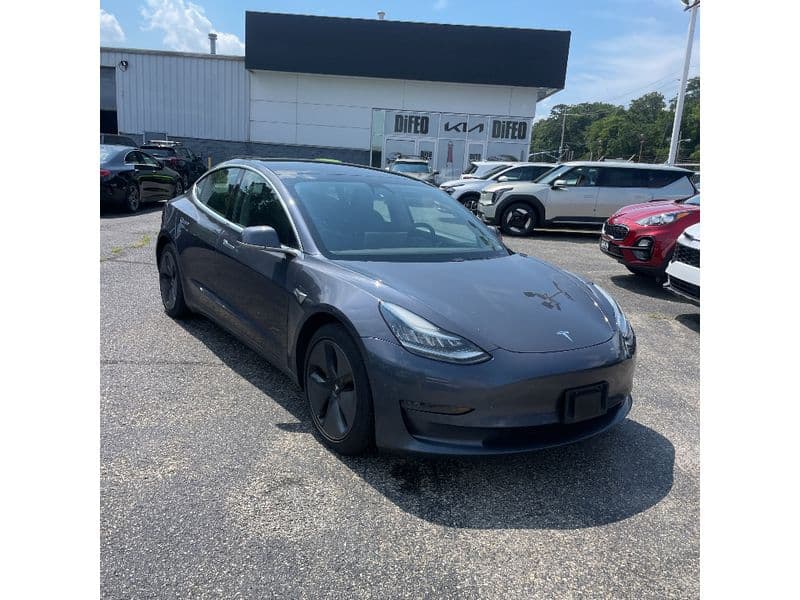 2020 Tesla Model 3 view 4