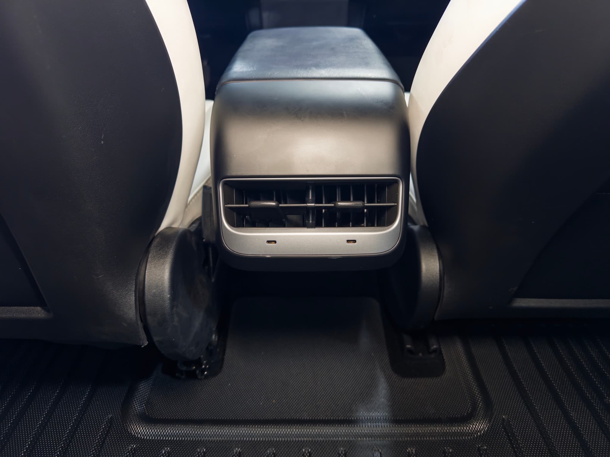 2023 Tesla Model 3 view 20