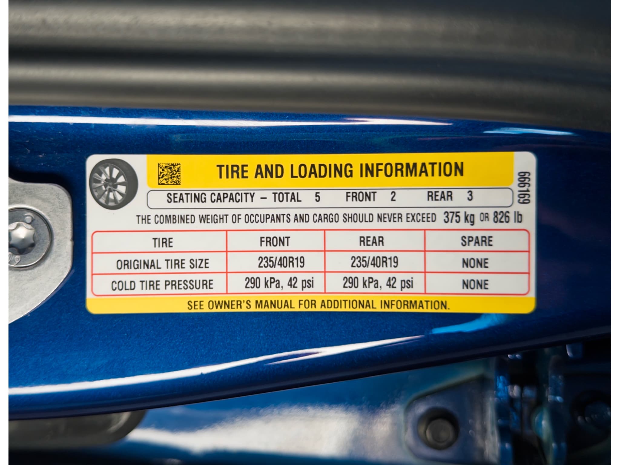 2023 Tesla Model 3 view 29