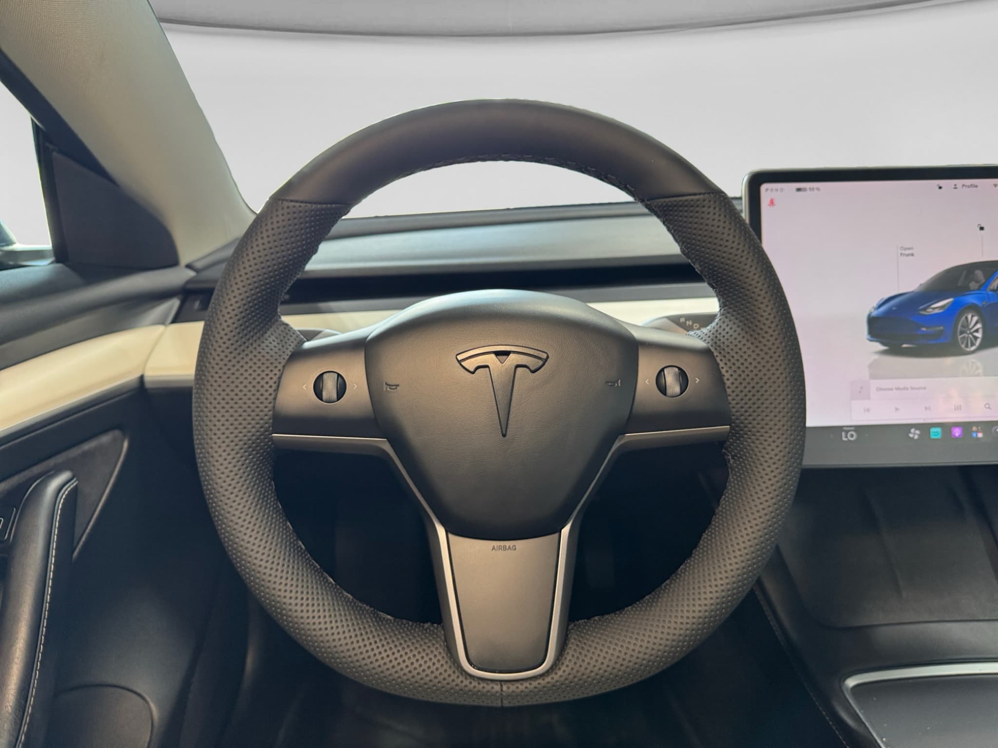 2023 Tesla Model 3 view 8