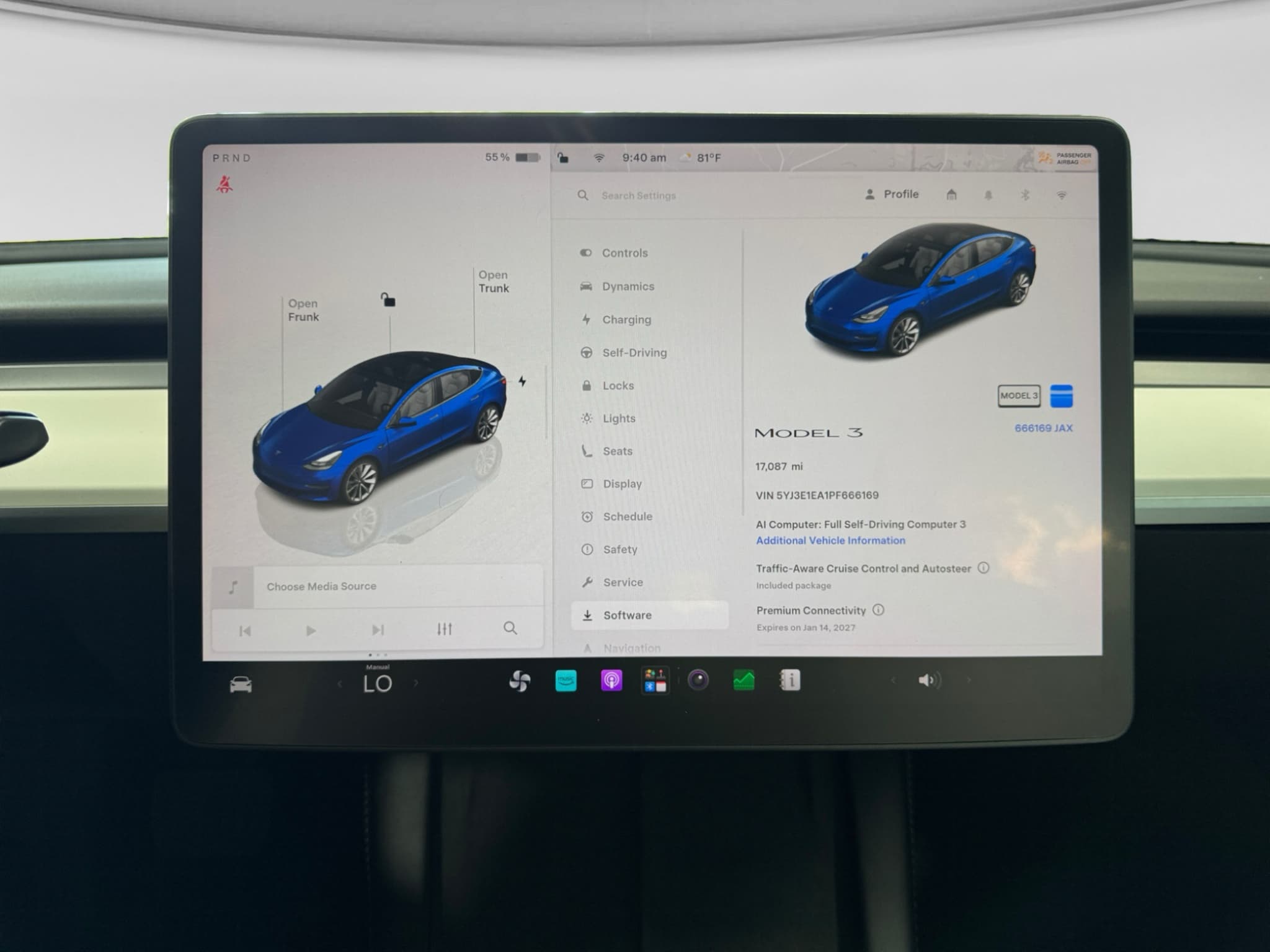 2023 Tesla Model 3 view 9