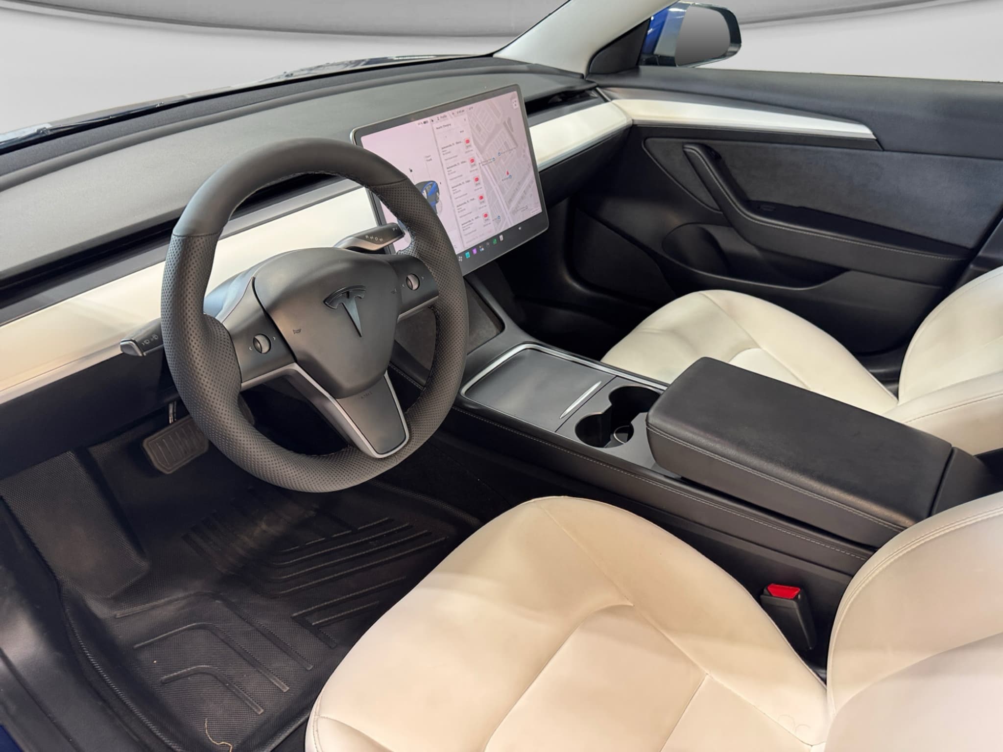 2023 Tesla Model 3 view 17