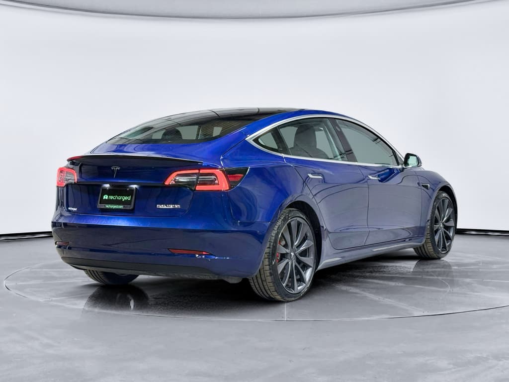 2020 Tesla Model 3 view 3