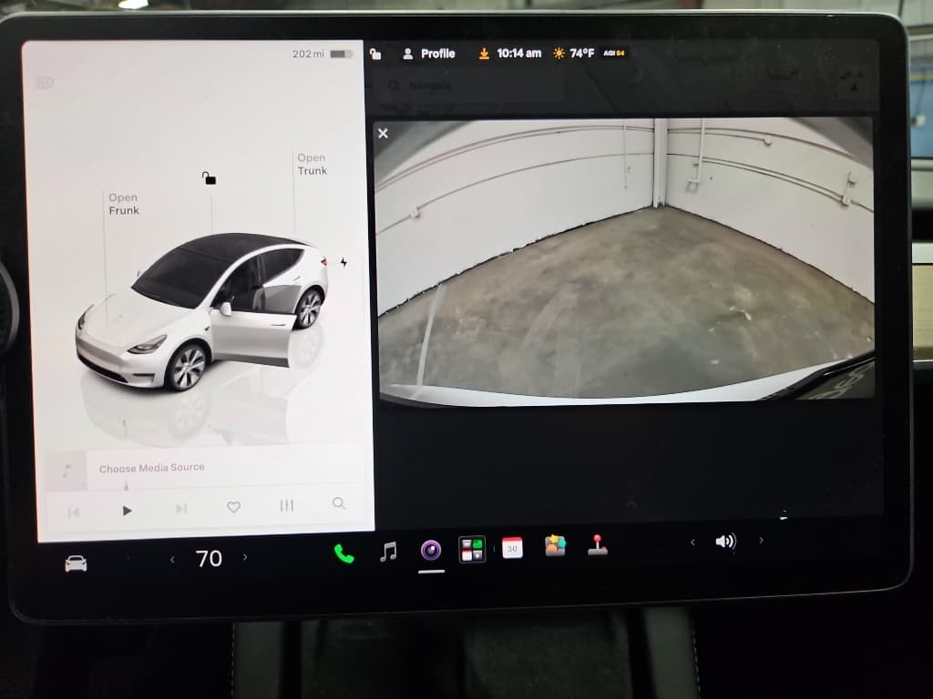 2023 Tesla Model Y view 14