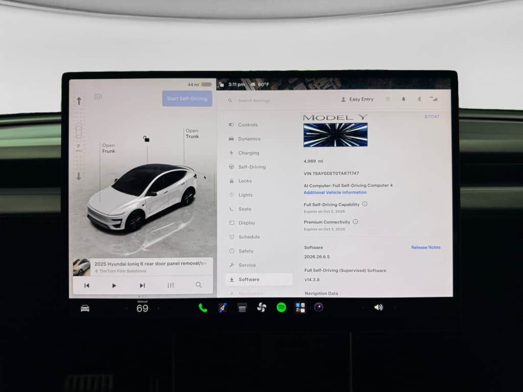 2026 Tesla Model Y view 12