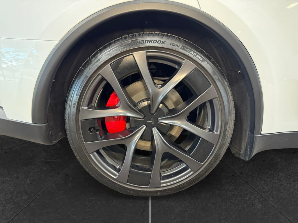 2026 Tesla Model Y view 34