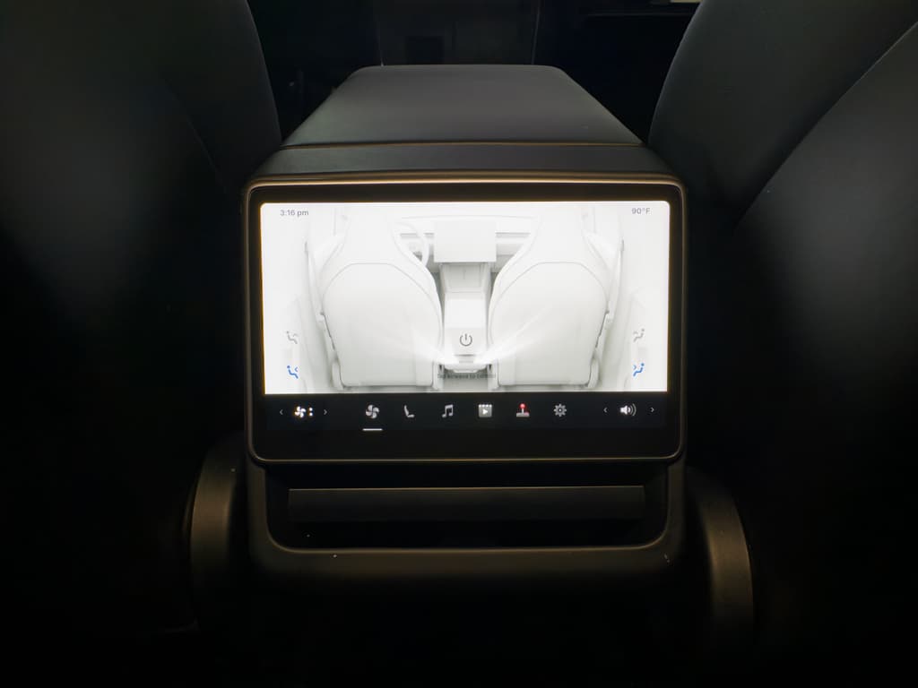 2026 Tesla Model Y view 19