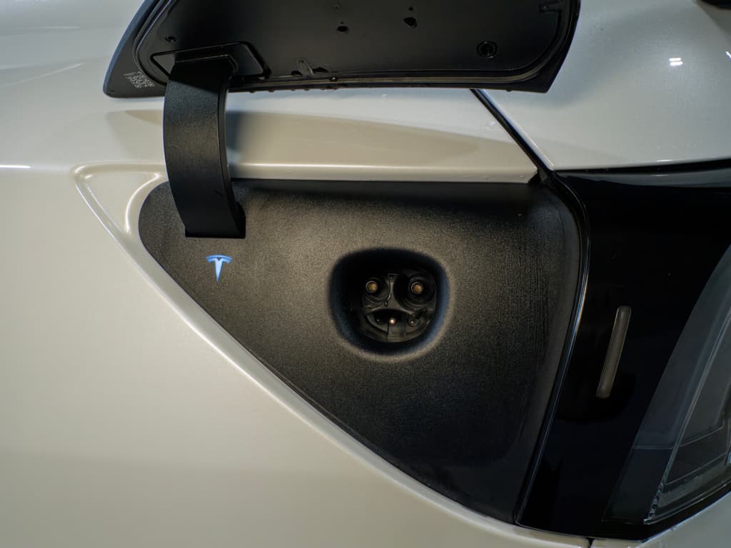 2026 Tesla Model Y view 5