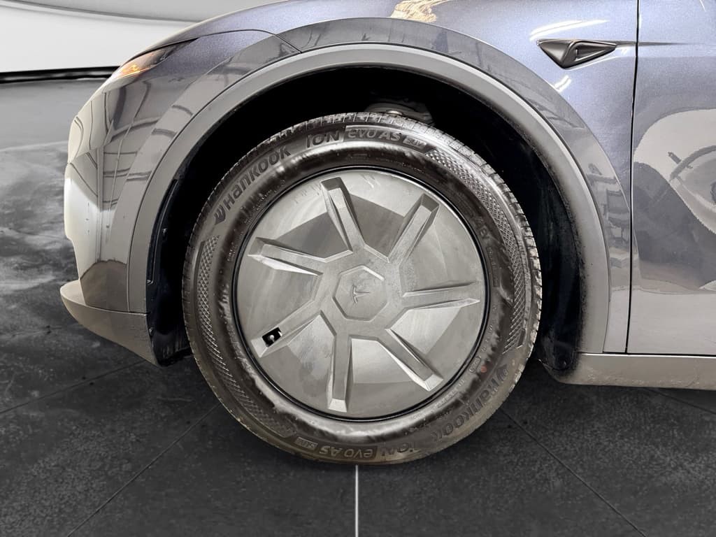 2026 Tesla Model Y view 28
