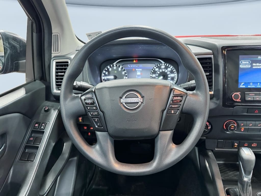 2022 Nissan Frontier view 7