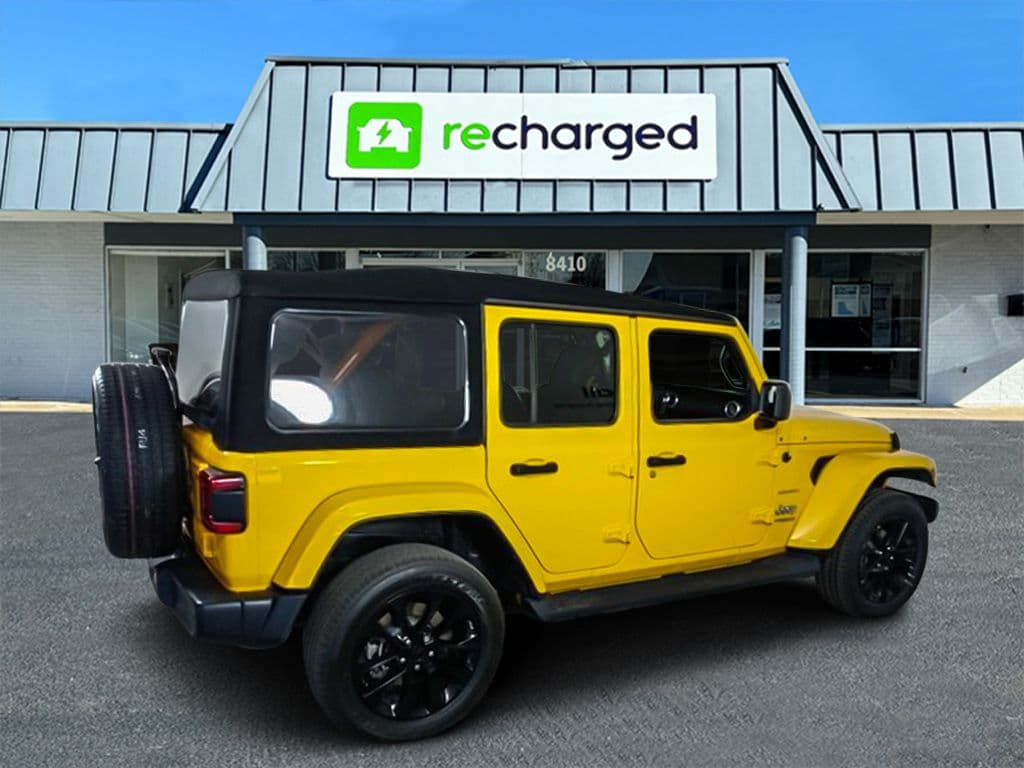2021 Jeep Wrangler view 4