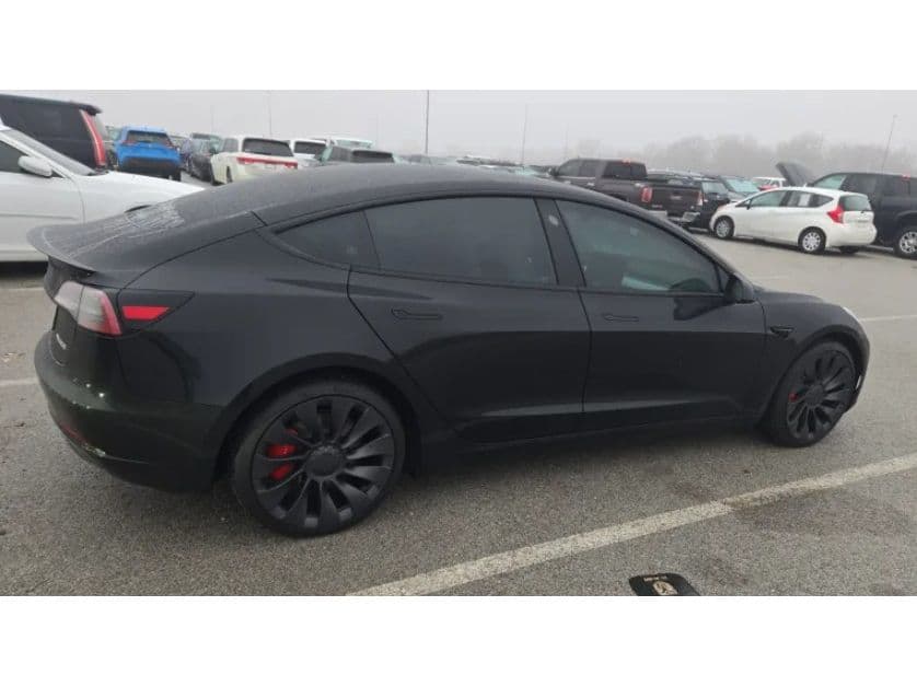 2023 Tesla Model 3 view 3