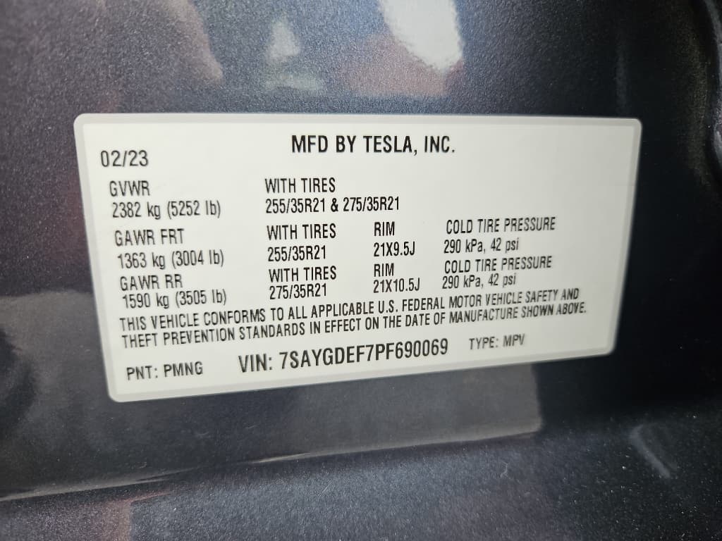 2023 Tesla Model Y view 23