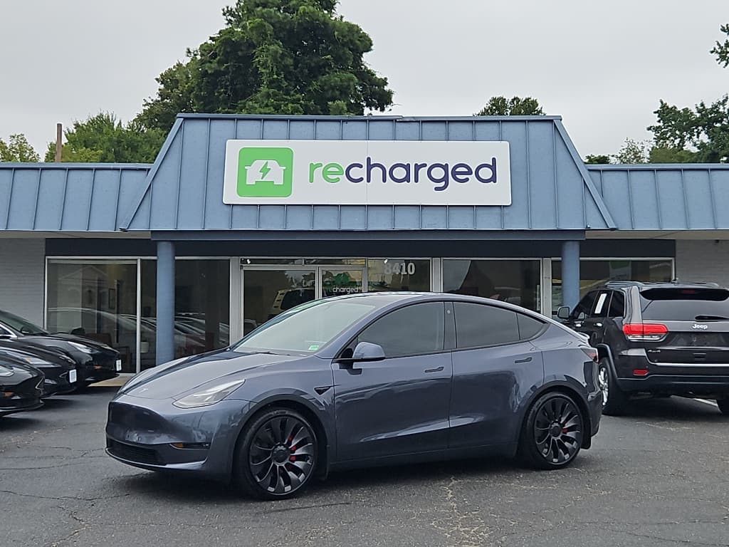2023 Tesla Model Y view 1
