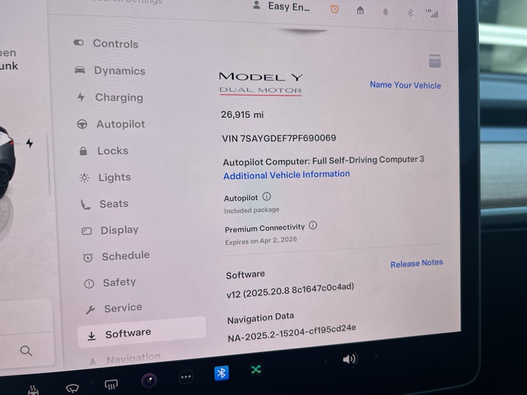 2023 Tesla Model Y view 4