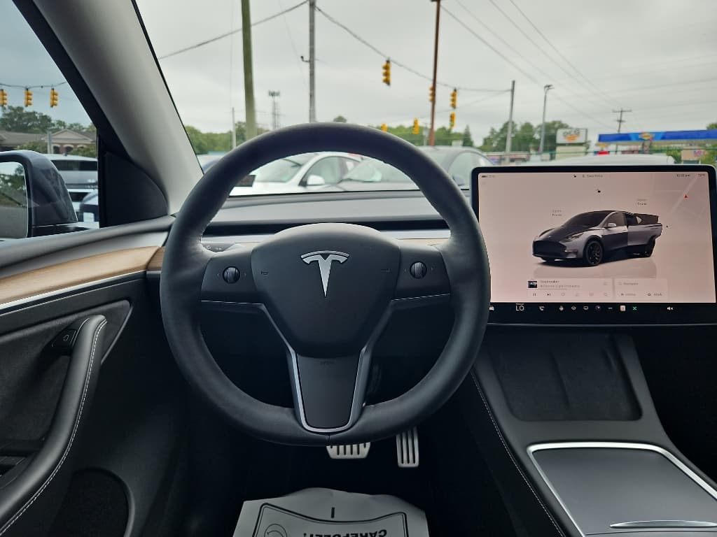 2023 Tesla Model Y view 8