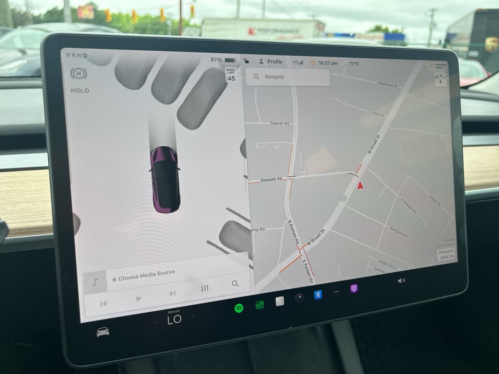2023 Tesla Model 3 view 8