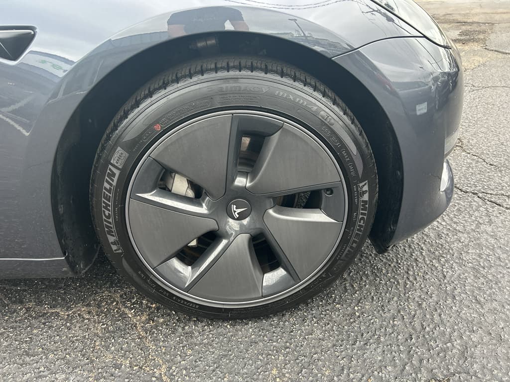 2023 Tesla Model 3 view 24