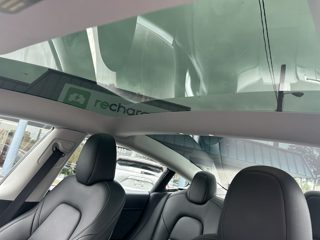 2023 Tesla Model 3 view 16