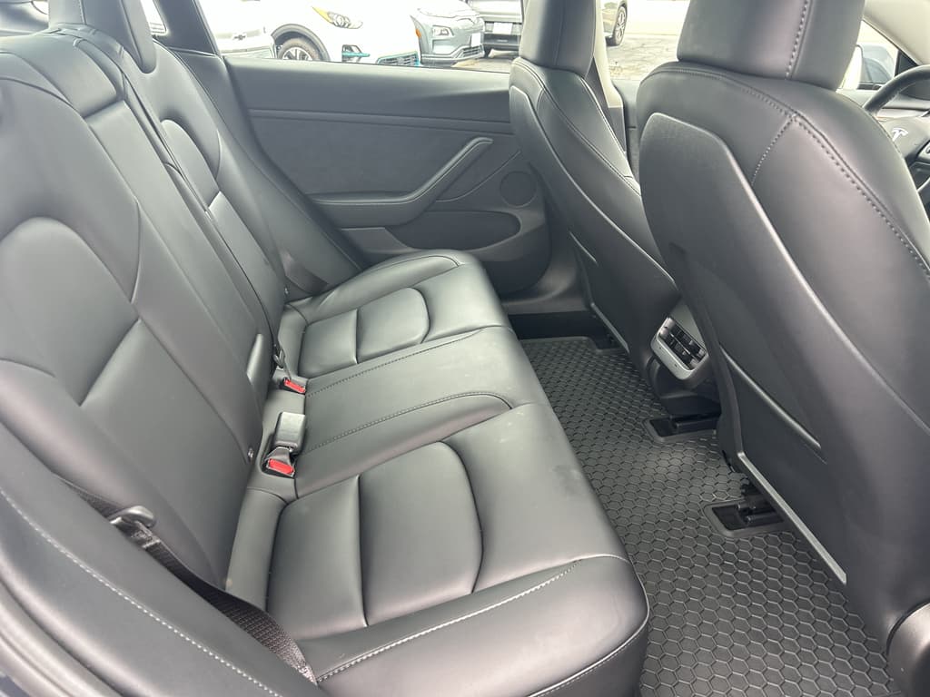 2023 Tesla Model 3 view 17