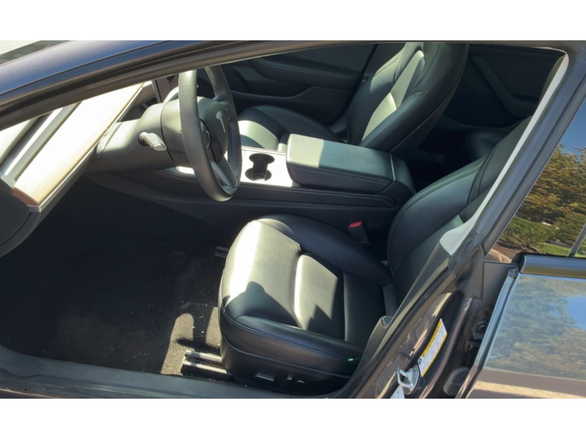 2023 Tesla Model 3 view 5